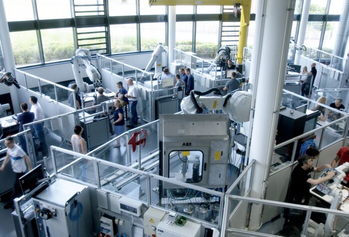 ABB Robotics Friedberg ABB_Robotics_Friedberg_Schulung_1.jpg